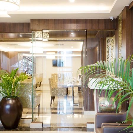 Ss Lumina Hotel Бенґалуру Екстер'єр фото