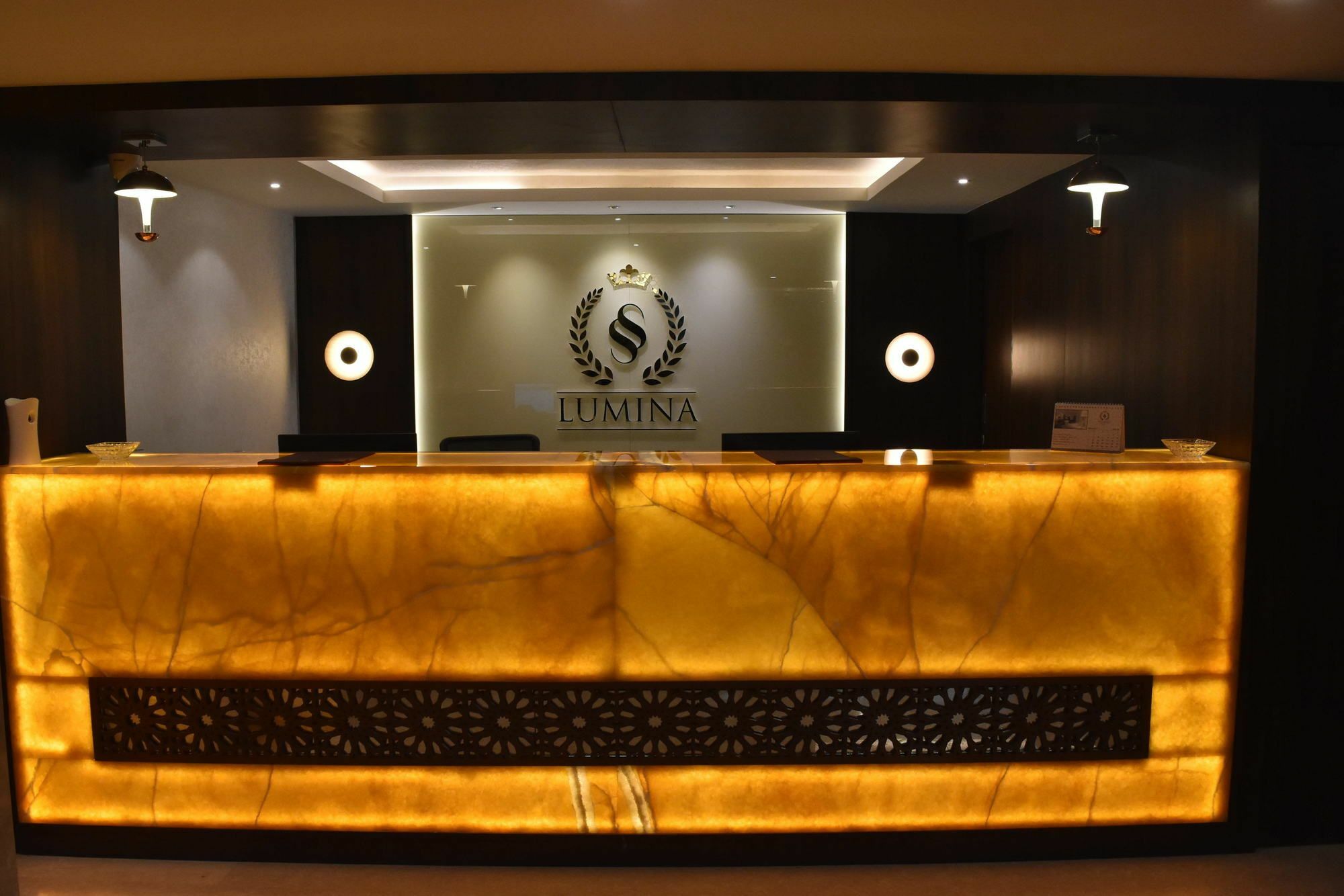 Ss Lumina Hotel Бенґалуру Екстер'єр фото